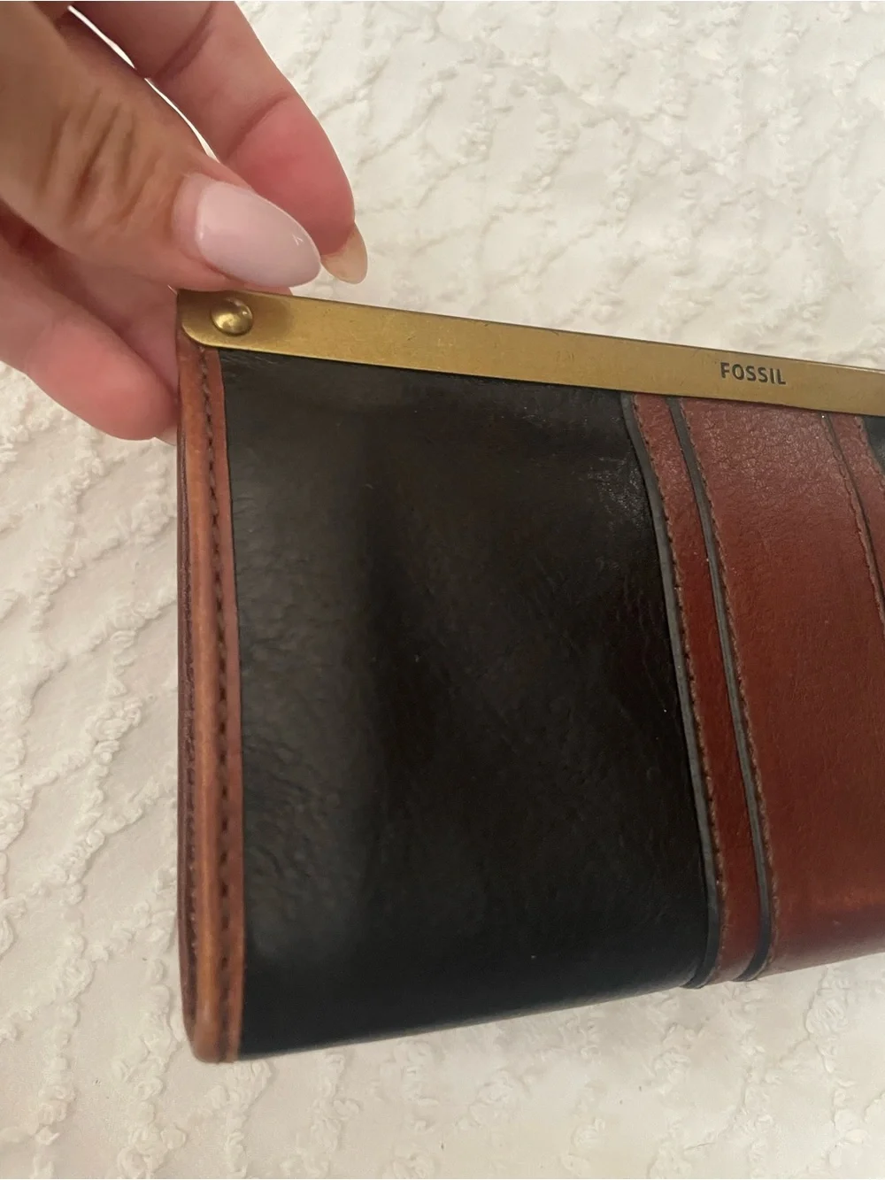 Fossil leather wallet. Women’s Black and Brown Leather Frame wallet